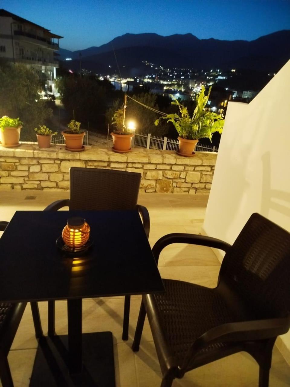 Artur Apartments Himarë Pokoj fotografie